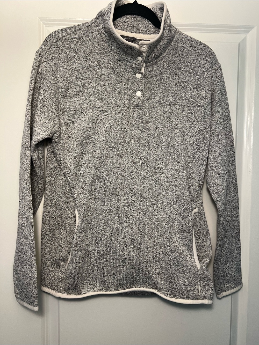 Eddie Bauer Woman Pullover